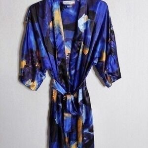 Morgan Taylor Intimates robe‎